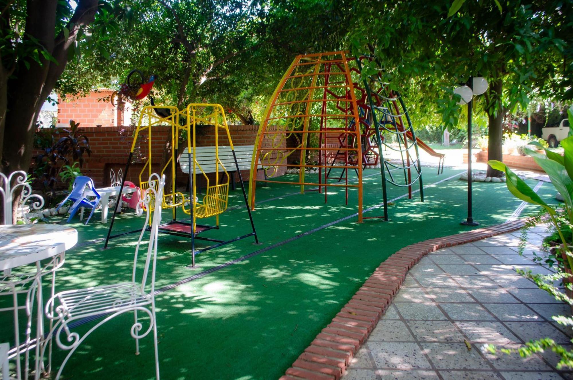 Hotel Boutique El Rancho Olivo Villamontes Bagian luar foto
